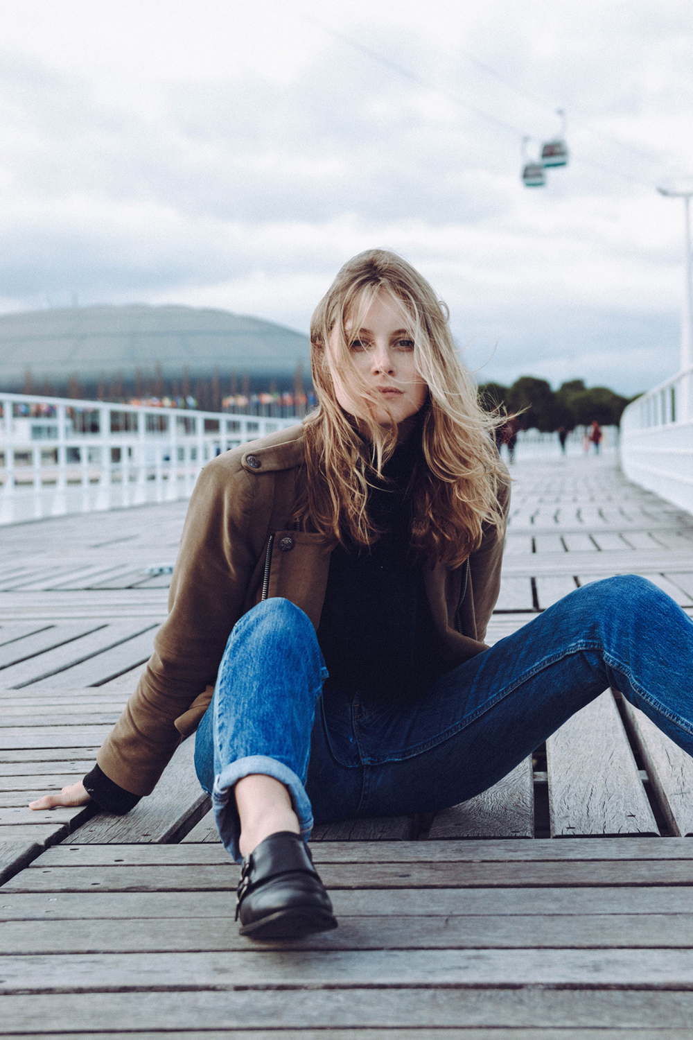 Pauline, french girl, lifestyle portrait photoshoot in lisbon 