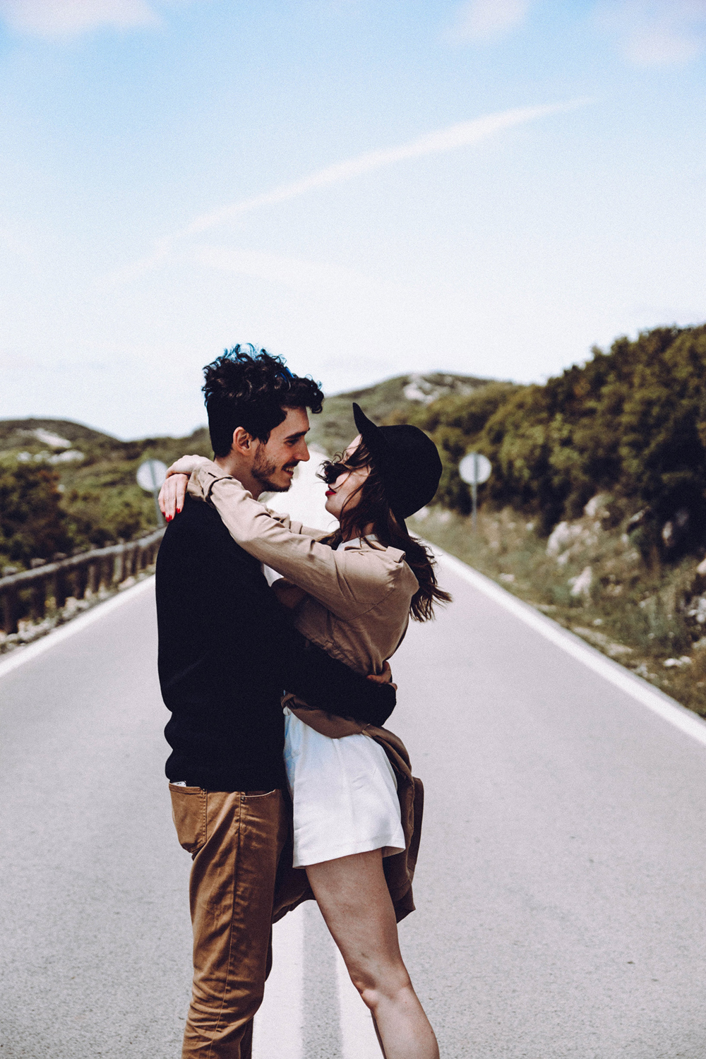 couple photoshoot, costa da caparica, portugal, vintage photo, folk