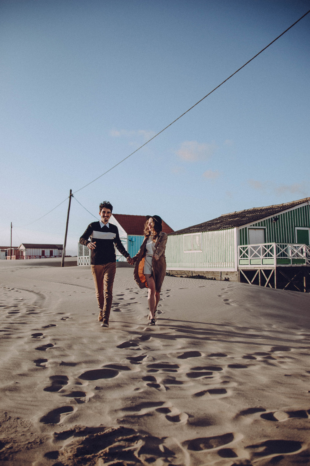 couple photoshoot, costa da caparica, portugal, vintage photo, folk
