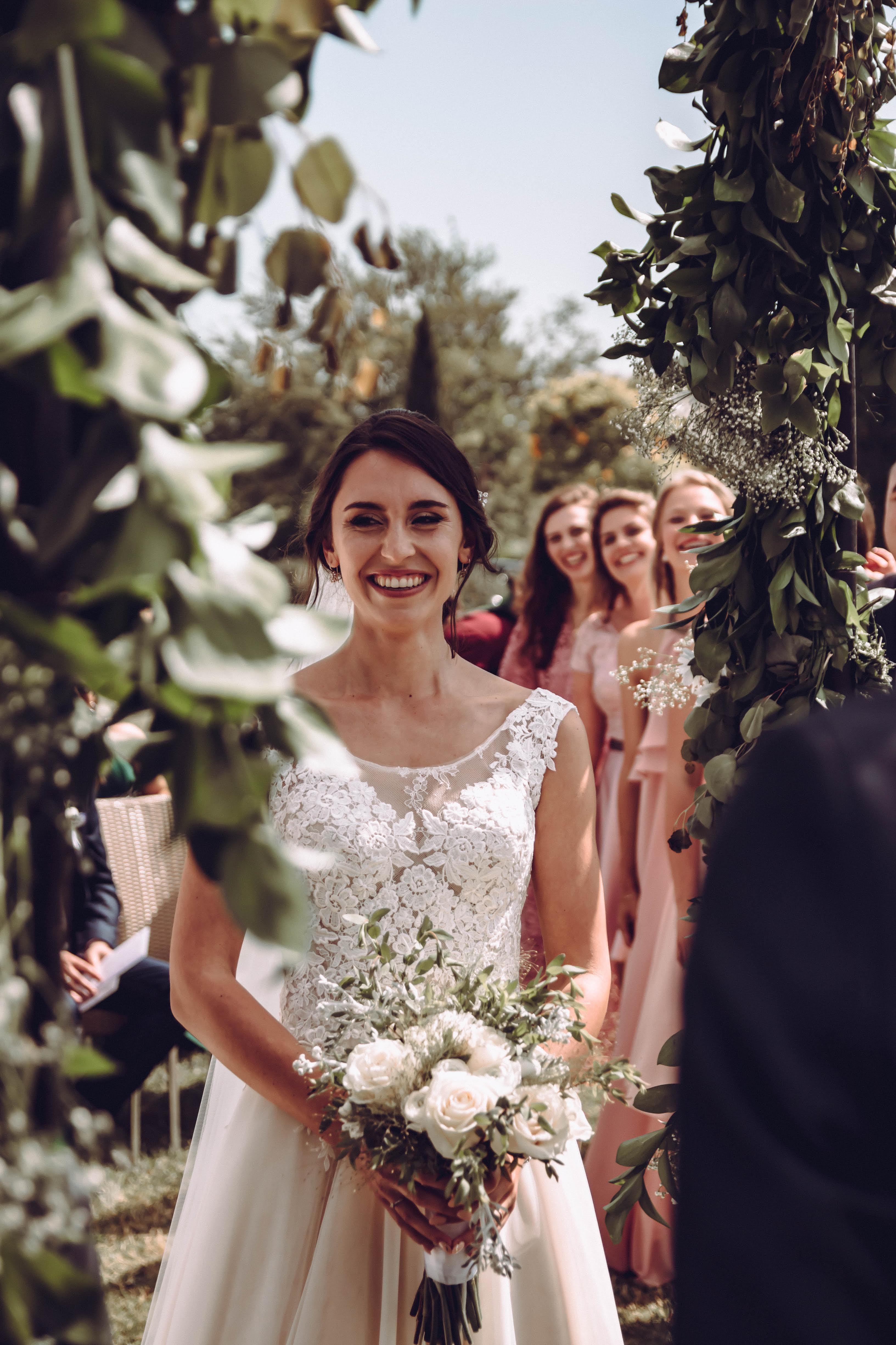 getting married, outdoor wedding